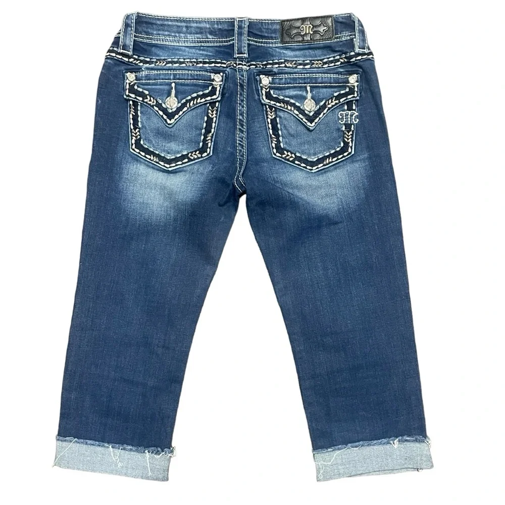 Miss Me Jeans Signature Capri Womens 26 Cuffed Flap Pocket Dark Wash Embellished - Picture 1 of 9